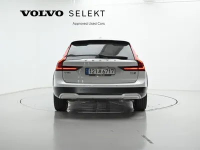 Volvo V90 2024, 10684 км, за 37490.14 USD