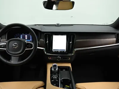 Volvo V90 2024, 10684 км, за 37490.14 USD - фото 7