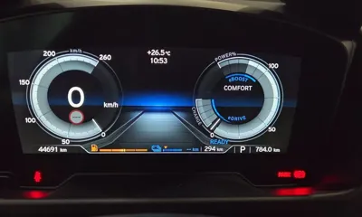 BMW i8 2016, 44700 км, за 40304.22 USD - фото 8