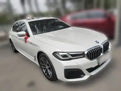 BMW 5 Series 2022, 68600 км, за 29619.79 USD - фото 7