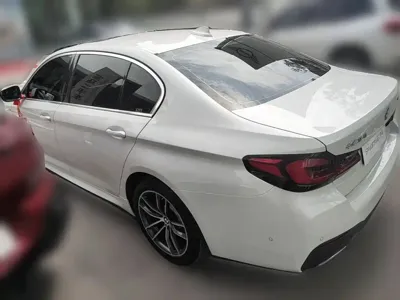 BMW 5 Series 2022, 68600 км, за 29619.79 USD - фото 9