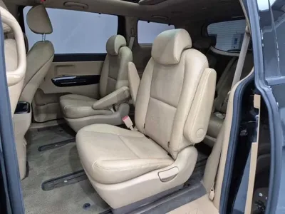 Kia Canival 2017, 121585 км, за 5382.7 USD - фото 12