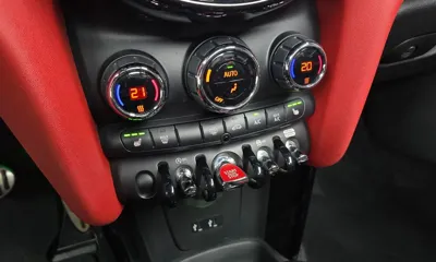 MINI Cooper Convertible 2019, 92163 км, за 13418.84 USD - фото 15