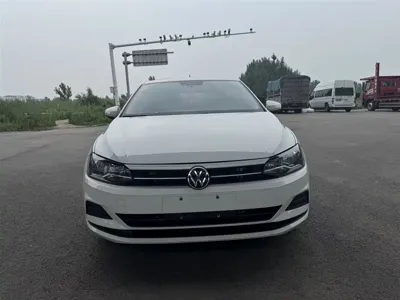 Volkswagen Polo 2023, 25000 км, за 7820.63 USD