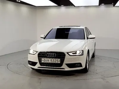 Audi A4 2015, 88588 км, за 4482.18 USD