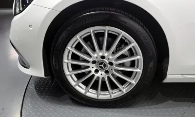 Mercedes-Benz E-Class 2021, 38718 км, за 26086.07 USD