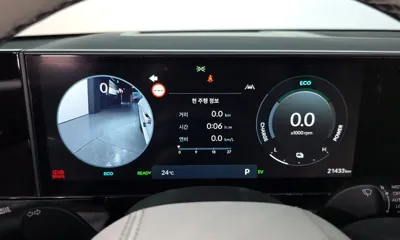 Hyundai Grandeur 2024, 21433 км, за 27935.13 USD - фото 8