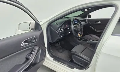 Mercedes-Benz A-Class 2018, 73391 км, за 7417.62 USD - фото 10