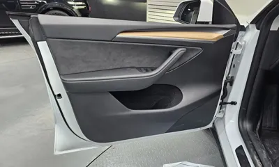 Tesla Model Y 2024, 17480 км, за 25928.84 USD - фото 24