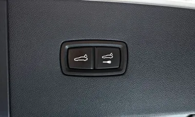 Porsche Cayenne 2021, 51866 км, за 64329.79 USD - фото 20