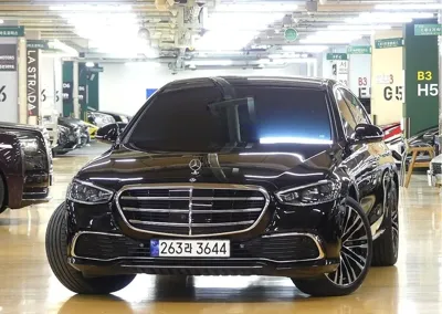 Mercedes-Benz S-Class 2023, 19000 км, за 67656.31 USD