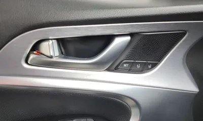 Genesis G70 2018, 77431 км, за 14332.26 USD - фото 34