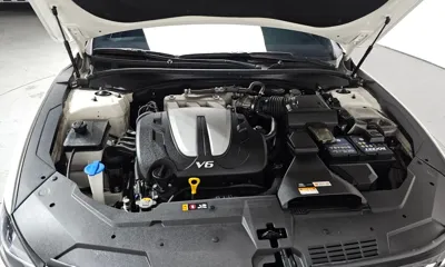 Hyundai Grandeur 2023, 79903 км, за 12406.46 USD - фото 6