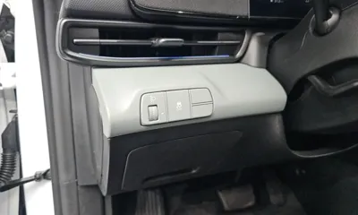 Hyundai Avante 2025, 3067 км, за 15621.53 USD - фото 31