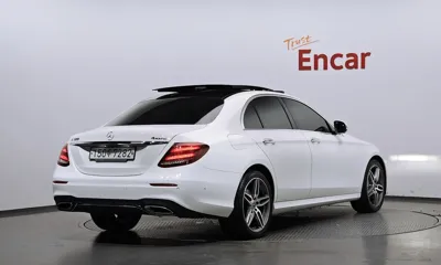 Mercedes-Benz E-Class 2020, 91436 км, за 20349.22 USD