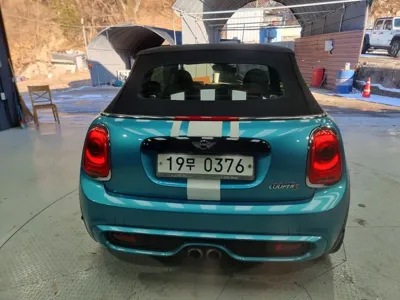 MINI Cooper Convertible 2017, 99184 км, за 8970.94 USD