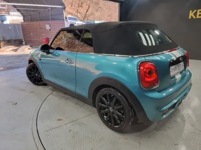 MINI Cooper Convertible 2017, 99184 км, за 8970.94 USD