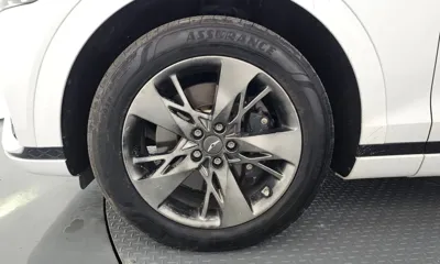 Genesis GV70 2021, 64673 км, за 29253.06 USD