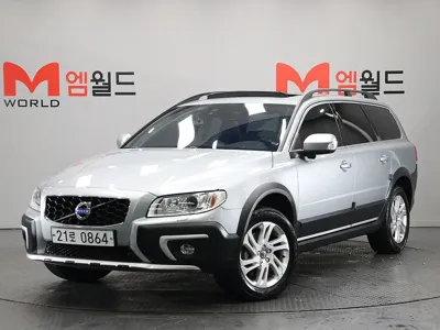 Volvo XC70 · 2016 год