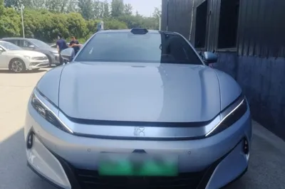 BYD Han L 2025, 7600 км, за 32371 USD - фото 2