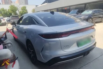 BYD Han L 2025, 7600 км, за 32371 USD - фото 4