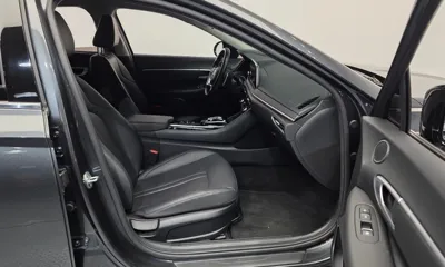 Hyundai Sonata 2022, 68675 км, за 10394.59 USD - фото 11