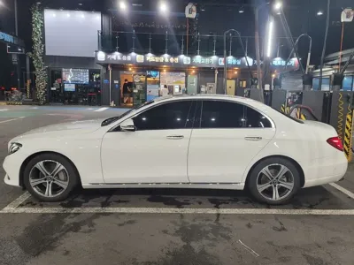 Mercedes-Benz E-Class 2019, 39500 км, за 25289.01 USD - фото 13