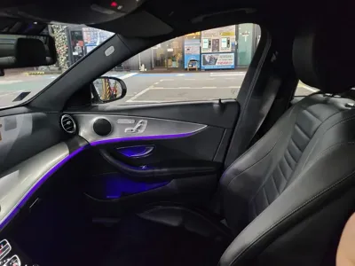 Mercedes-Benz E-Class 2019, 39500 км, за 25289.01 USD - фото 18