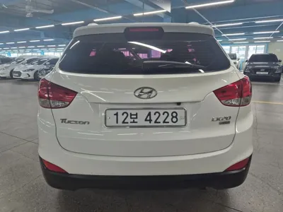 Hyundai Tucson 2012, 183521 км, за 2540.72 USD