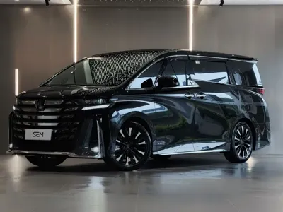 Toyota Vellfire · 2023 год