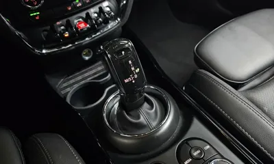 MINI Clubman 2022, 57691 км, за 12806.34 USD - фото 9