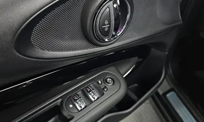MINI Clubman 2022, 57691 км, за 12806.34 USD - фото 27