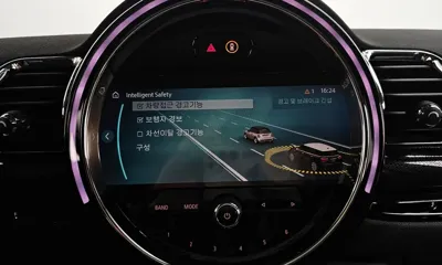 MINI Clubman 2022, 57691 км, за 12806.34 USD - фото 31