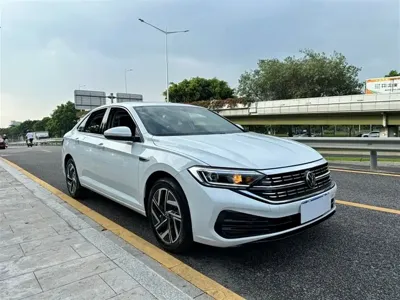 Volkswagen Sagitar 2024, 27000 км, за 13213.4 USD