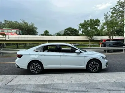 Volkswagen Sagitar 2024, 27000 км, за 13176.04 USD - фото 9