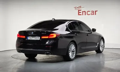 BMW 5-Series 2023, 42166 км, за 24172.17 USD
