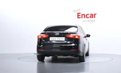 Kia K3 2015, 98123 км, за 2822.63 USD