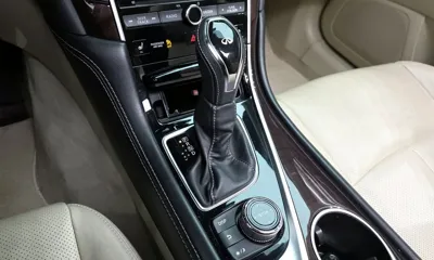 Infiniti Q50 2018, 79818 км, за 8391.89 USD - фото 9