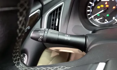 Infiniti Q50 2018, 79818 км, за 8391.89 USD - фото 17