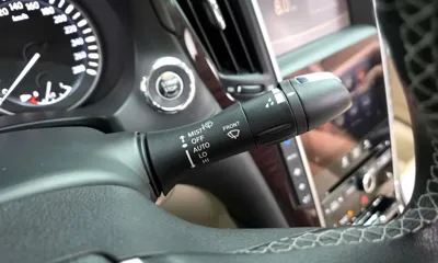 Infiniti Q50 2018, 79818 км, за 8391.89 USD - фото 18