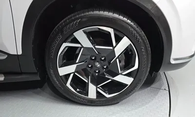 Hyundai Santafe 2021, 95141 км, за 14723.13 USD