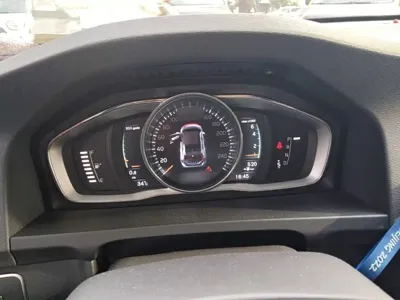 Volvo V60 2016, 138100 км, за 7497.73 USD
