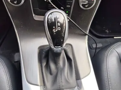 Volvo V60 2016, 138100 км, за 7497.73 USD - фото 7