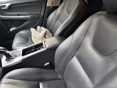 Volvo V60 2016, 138100 км, за 7497.73 USD - фото 8