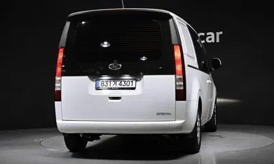 Hyundai Staria 2022, 158613 км, за 11636.22 USD