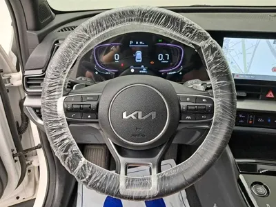 Kia Sportage 2023, 47824 км, за 17263.85 USD - фото 7