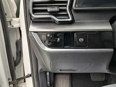 Kia Sportage 2023, 47824 км, за 17263.85 USD - фото 13