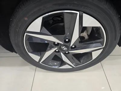 Hyundai Avante 2022, 60781 км, за 12307.09 USD - фото 7