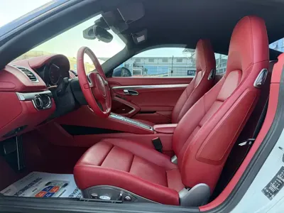 Porsche Cayman 2015, 82000 км, за 27927.65 USD