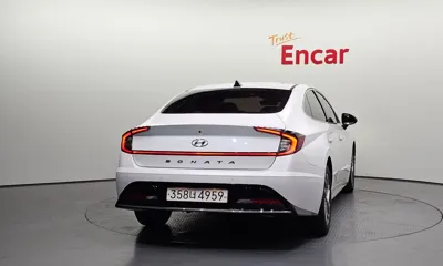 Hyundai Sonata 2022, 80427 км, за 10437.18 USD